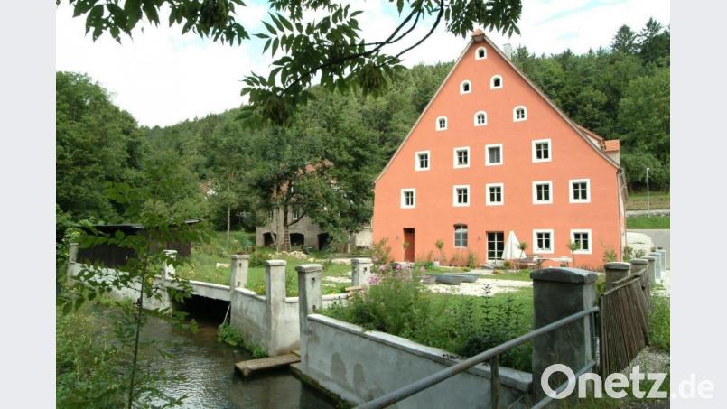 Die Oedmühle in Oed ist ein altes Bauernhaus mit Mühle. Bild: Petra Hartl