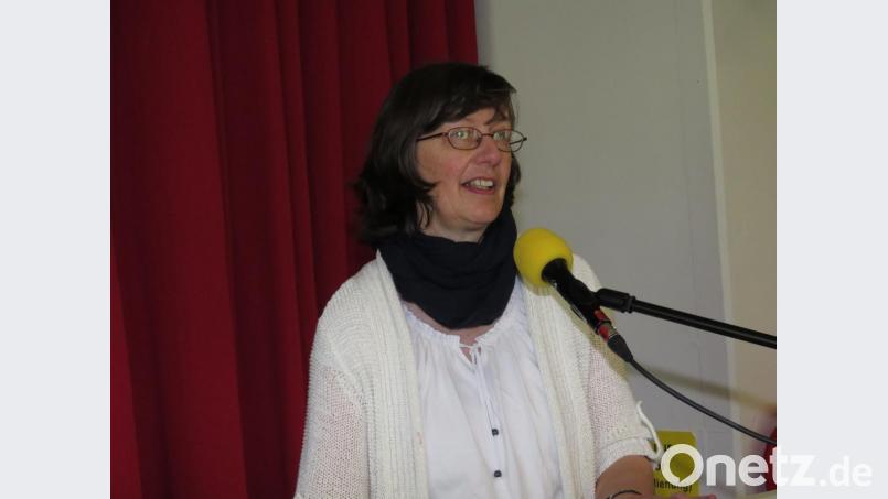 Die Referentin Claudia Brehm betonte, Gott habe jeden einzelnen Menschen als Perle erschaffen. Bild: ubb