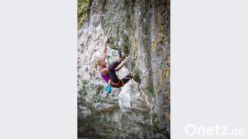Athletin Lena Herrmann hat sich für das Petzl-Frankenjura-Kletterfestival am Fronleichnamswochenende in Königstein angesagt. Bild: Fotocredit Petzl-Lafouche
