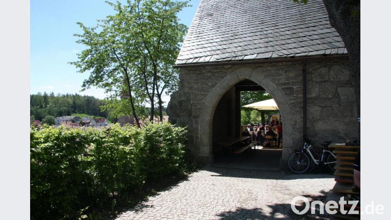 Vorgesehen sind im Haushalt auch weitere Arbeiten im Burgumgriff. Dazu gehört auch die Maßnahme am Burgtor, bei der – neben dem Bau von Toilettenanlagen - auch ein Portal geplant ist. Bild: wro