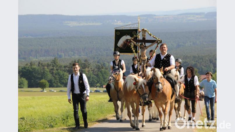 Auch heuer sind in Kemnath a.B. wieder viele Reiter und Pferde zu sehen. Bild: ads