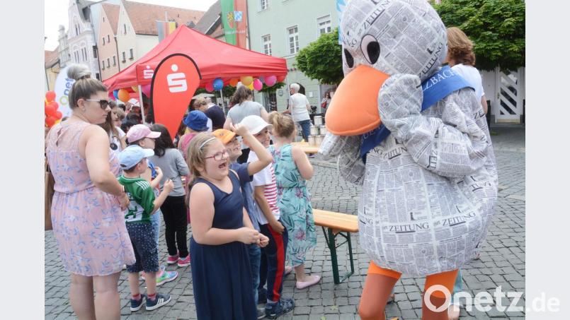 Zeitungsente Paula Print vom Kooperationspartner Oberpfalz Medien finden viele Kinder &quot;süßlich&quot;. Bild: Gabi Schönberger