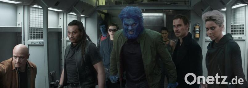 Die X-Men schließen sich im neuesten Teil gegen eine Bedrohung aus dem Weltall zusammen. Professor Charles Xavier (James McAvoy, von links), Red Lotus (Andrew Stehlin), Kurt Wagner/Nightcrawler (Kodi Smit-McPhee, Scott Summers/Cyclops (Tye Sheridan), Hank McCoy/Beast (Nicholas Hoult), Selene (Kota Eberhardt), Magneto (Michael Fassbender) und Storm (Alexandra Shipp) kämpfen Seite an Seite. Bild: Twentieth Century Fox/dpa