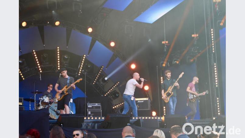 Die Vohenstraußer Lokalmatadoren 404 Whizzkids präsentieren beim „Open-Sound“-Festival auch Stücke aus ihrem zweiten Studioalbum. Bild: exb/Selina Zeitler
