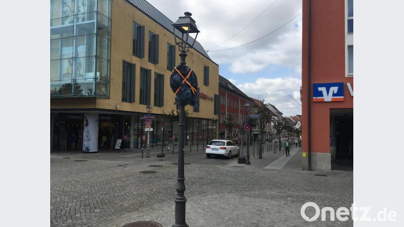 Der Eingang zur Altstadt vom Bahnhof aus: Hier sollen die Radtouristen auf dem Fünf-Flüsse-Radweg in Richtung Marktplatz gelotst werden. Eine Hinweistafel fehlt. Bild: roa