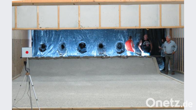 Die 25-Meter- (Bild) sowie die 10-Meter-Stände sind derzeit wegen sicherheitstechnischen Gründen gesperrt. Bild: Köppl