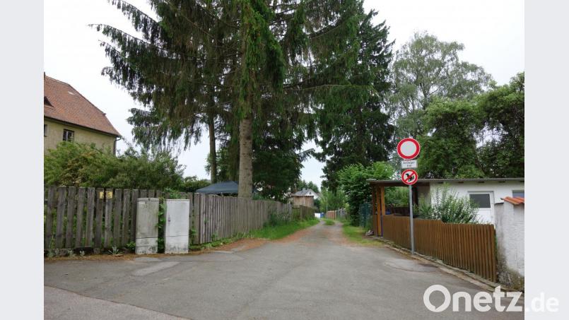 Eine Entscheidung zur Altanlagenregelung traf der Stadtrat, von der auch der Grüne Steig zwischen Staufer- und August-Sperl-Straße betroffen ist. Bild: fjo