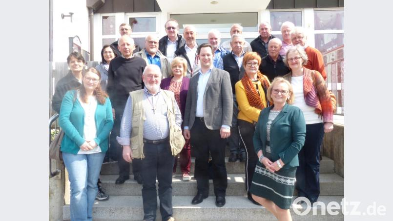 KAB-Sozialberater aus dem Bereich der Diözese Regensburg trafen sich zu einer Schulung in Schwarzenfeld. Bild: exb