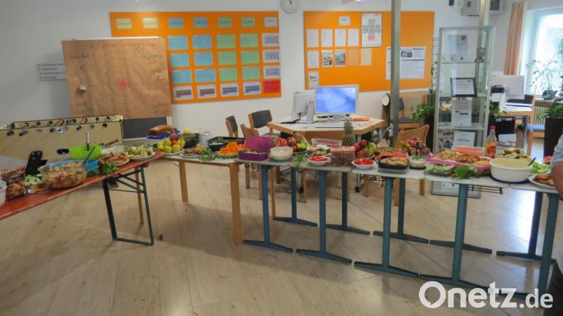 Schüler und Lehrer brachten gesundes Essen von Zuhause mit. Bild:  Klinikum/Guttenberger