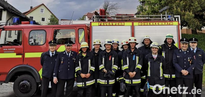 Teilnehmer der Feuerwehr in Hohenkemnath haben erfolgreich die Leistungsprüfung „Die Gruppe im Löscheinsatz“ abgelegt. Bild: exb