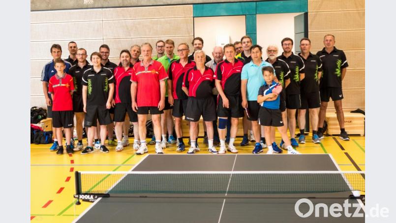 Die Mannschaften aus Stod und Neunburg trafen erneut zum Tischtennis-Vergleich aufeinander. Bild: exb