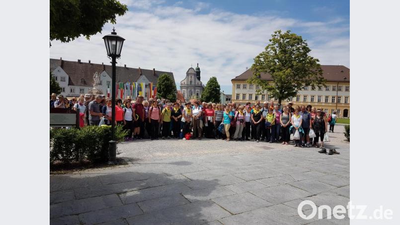 Die von Reinhold Stopfer organisierte Pilgergruppe aus dem Bereich zwischen Auerbach und Kemnath. Bild: hzi