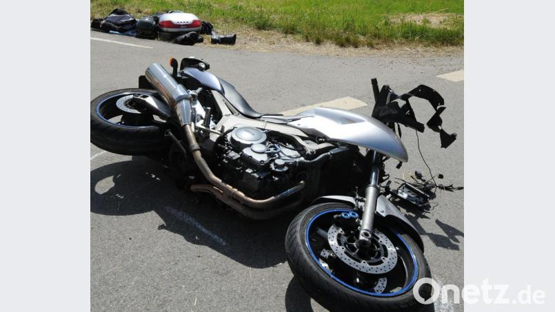 Am Motorrad des Verunglückten entstand Totalschaden. Bild: gf