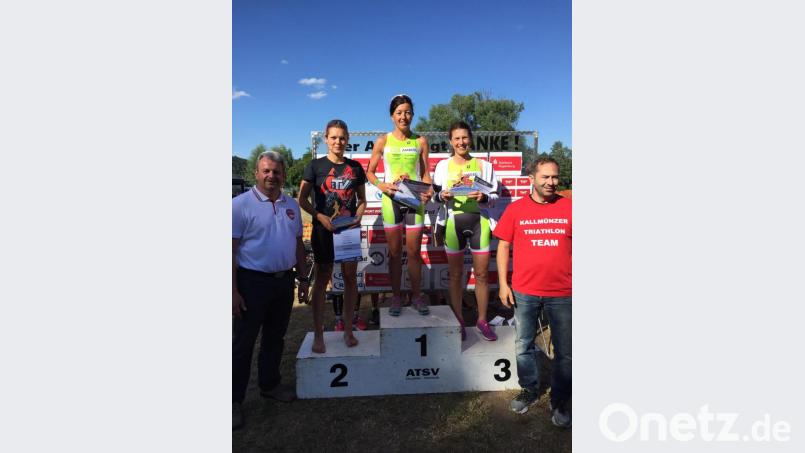 <p>Kerstin Hagerer (Mitte) holte sich den Gesamtsieg, Gabi Keck (rechts) erreichte den dritten Rang in der Gesamtwertung.</p>
 Bild: bha