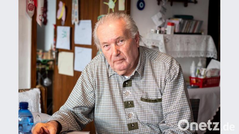 Albin Schmids Lebensmittelpunkt ist das Rote Kreuz. Seit fast 40 Jahren ist er mit &quot;Leib und Seele BRKler&quot;. Bild: pml