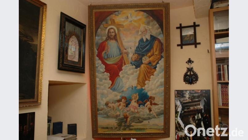 Das originale Altarbild mit der Heiligsten Dreifaltigkeit ist nun am alten Waidhauser Grenzübergang im 2011 eröffneten Museum "Eiserner Vorhang" zu bestaunen. Bild: fjo