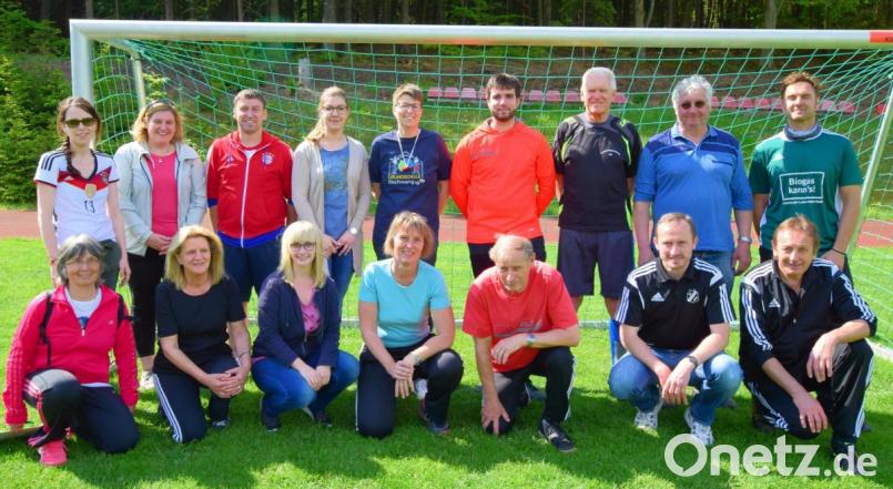 Der Sportverein und die Grundschule arbeiten beim Ballheldentag in Illschwang zusammen. Bild: no