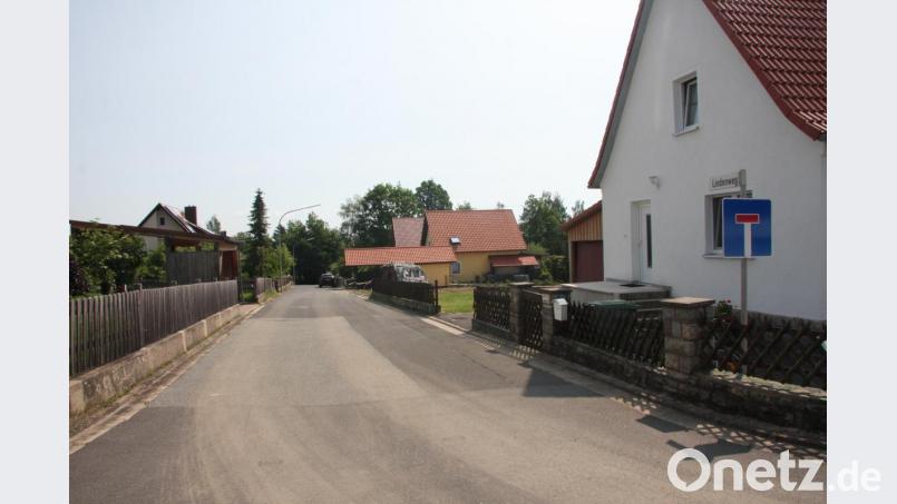 Die geplante Neuerrichtung eines Wohnhauses im Baugebiet Lindenweg macht eine Änderung des Bebauungsplanes nötig. Bild: wro