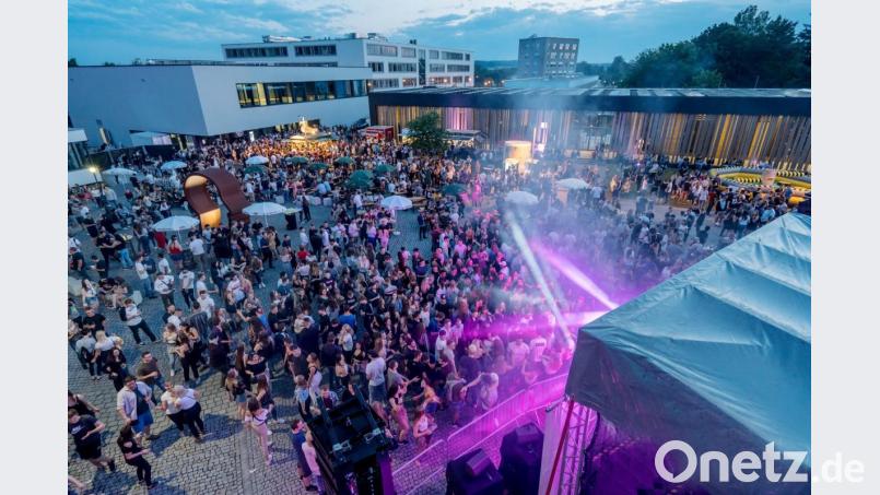 Rund 3000 Personen feierten am Campus-Festival 2019 zusammen auf dem Gelände der OTH in Weiden. Bild: exb