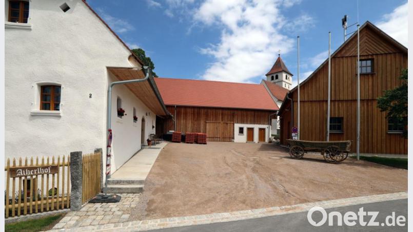 Nach vielen Jahren schweißtreibender Arbeit wird dieses Wochenende auf dem Aiherlhof gefeiert. Bild: Gerhard Götz