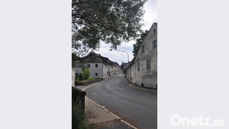 Zu den großen Aufgaben gehört die Sanierung der Ortsdurchfahrt. Heute startet dieses Vorhaben in der Bahnhofstraße, die voraussichtlich bis Ende des Jahres gesperrt wird. Für die Baumaßnahme sind 2,1 Millionen Euro im Haushalt verplant. Bild: ws