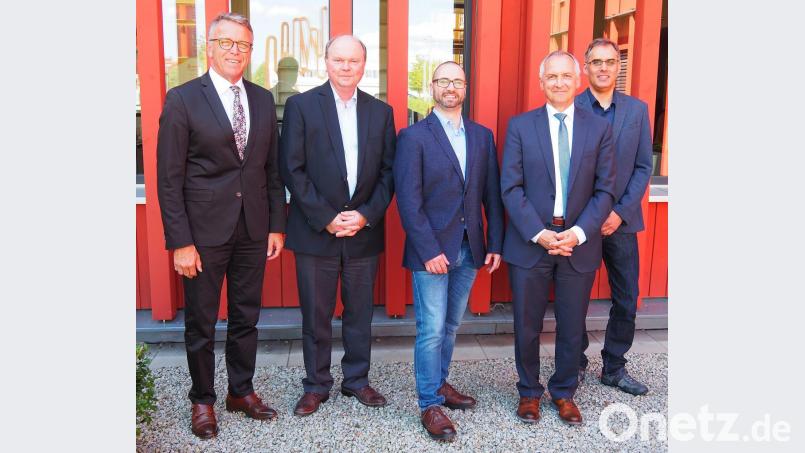 Referenten beim EMI-Forum (von links): Bürgermeister Franz Stahl, Dr. Wolfgang Weber, Professor
Ulf Kreuziger, ALE-Leiter Thomas Gollwitzer und Professor Ralf Drescher. Bild: Bühner