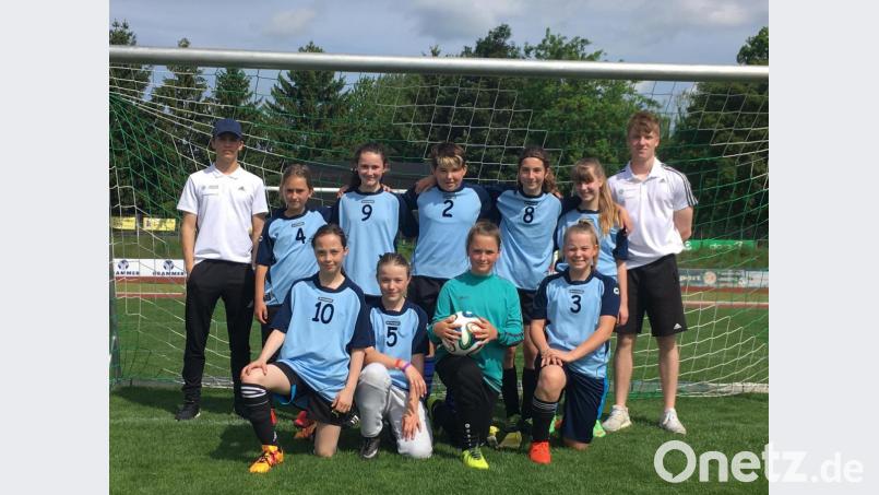 Im Endspiel gibt es ein 0:0 - und doch landen die Mädchen IV des Kepler-Gymnasiums auf dem undankbaren zweiten Platz. Bild: exb