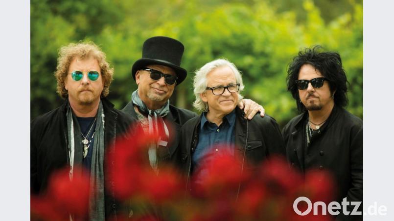 An 26 aufeinander folgenden Tagen stehen in der Tollwood-Arena Rocklegenden - wie hier die US-amerikanische Band Toto - genauso wie Newcomer auf der Bühne. Bild: exb/Scottie Moore