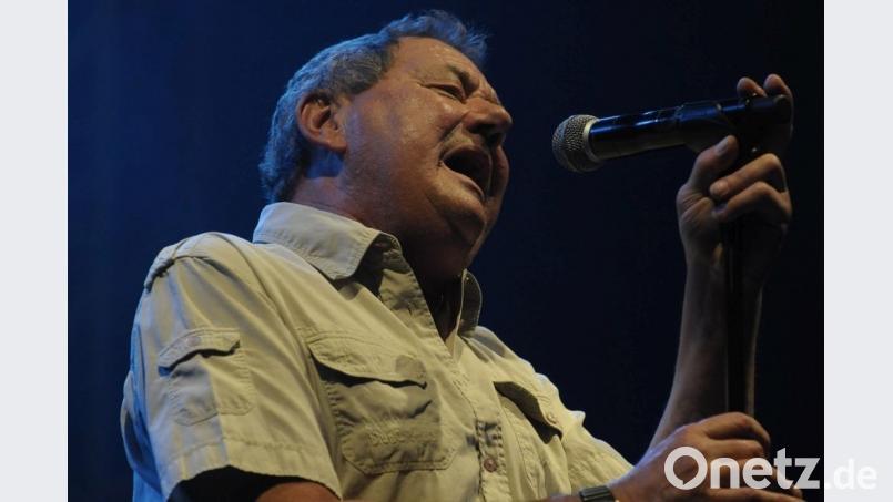 Wolfgang Ambros bildet den Höhepunkt des Oberpfalz-Festivals 2019. Nicht zum ersten Mal: Bereits 2011 trat er mit Band in Tännesberg auf. Bild: Petra Hartl