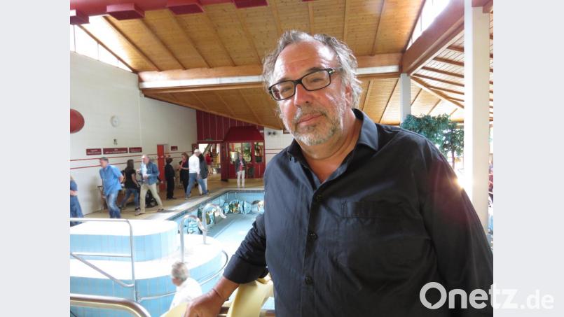 Architekt Michael Straus hat bereits konkrete Vorstellungen von den Umbauten. Bild: ubb