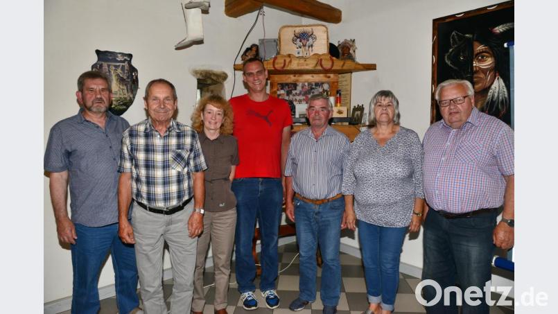 Der letzte Vorstand des Schnupferclubs Parkstein. Die Mitglieder haben einstimmig die Auflösung des Vereins beschlossen. Bild: bey