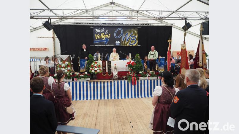 Mit einem Festgottesdienst feiert die Neustädter Feuerwehr ihr Jubiläum auch kirchlich. Bild: krb