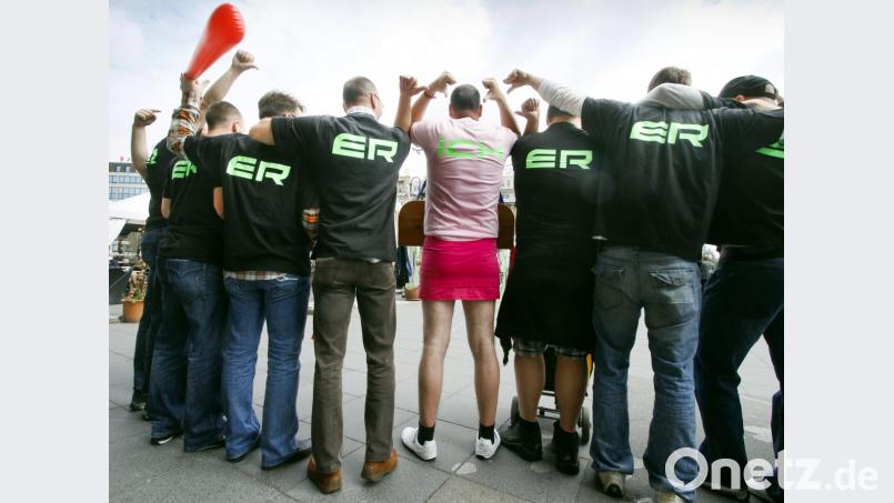 Junggesellenabschiede sind oft auch Abschiede von Anstand, Vernunft und gutem Geschmack. Symbolbild: Frank Rumpenhorst/dpa