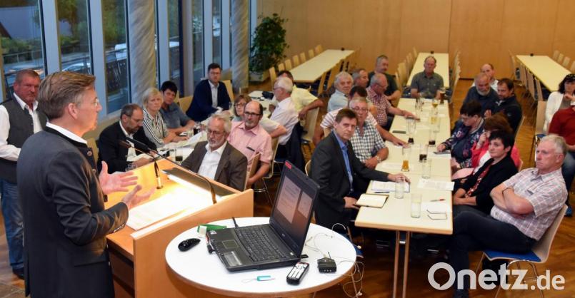Viele Landwirte sind von der Reaktion der Regierungskoalition auf das Volksbegehren Artenschutz enttäuscht. Bild: bgm