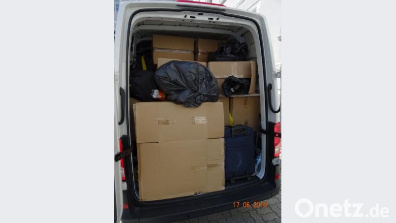 Ein 42-Jähriger versuchte in einem Verbrauchermarkt eine größere Menge Pfandflaschen einzulösen. Bild: Polizei