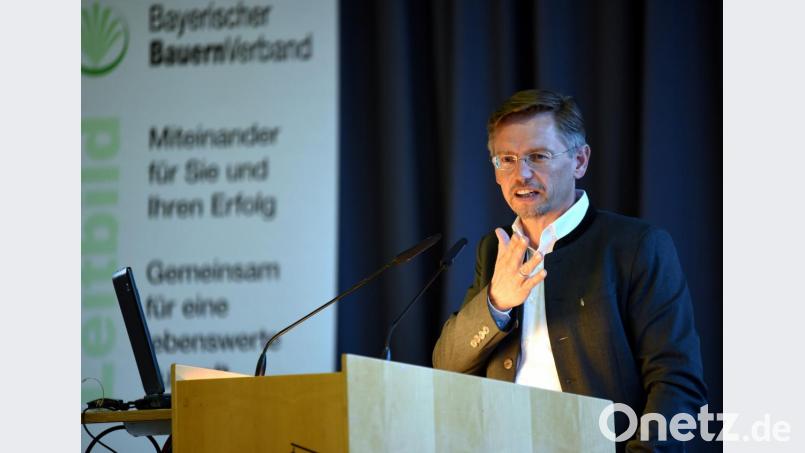 „Es ist eine Hop- oder Top-Entscheidung“, sagt Landtagsabgeordneter Tobias Reiß zur Annahme eines Volksbegehrens. Er ist überzeugt, dass die Annahme des Volksbegehrens Artenschutz in Kombination mit Begleitgesetzten der beste Weg war. Bild: bgm