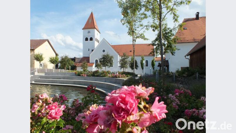 Die Gemeinde Ursensollen im Landkreis Amberg-Sulzbach hat mehr zu bieten als nur schöne Blumen. Bild: Harald Mohr