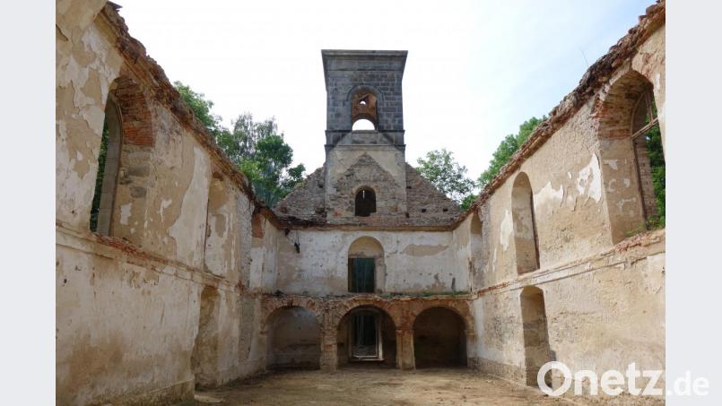 Die mystisch angehauchte Kirchenruine Mariä Heimsuchung ist am Samstag Veranstaltungsort des 1. Neuhäusler Ständchens. Bild: fjo