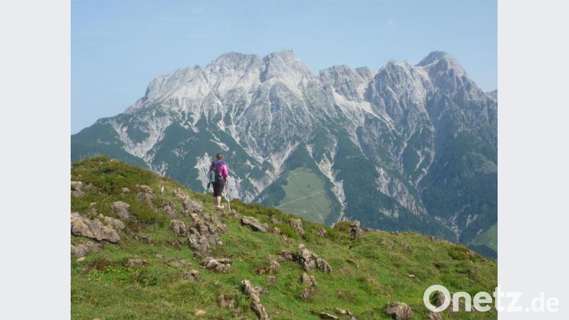 Öfter mal was Neues: Um aus der Komfortzone rauszukommen, empfiehlt Lena Schulze, öfter Dinge auszuprobieren, die man vorher noch nicht gemacht hat. Hier war sie zum ersten Mal richtig Bergwandern. Bild: szl