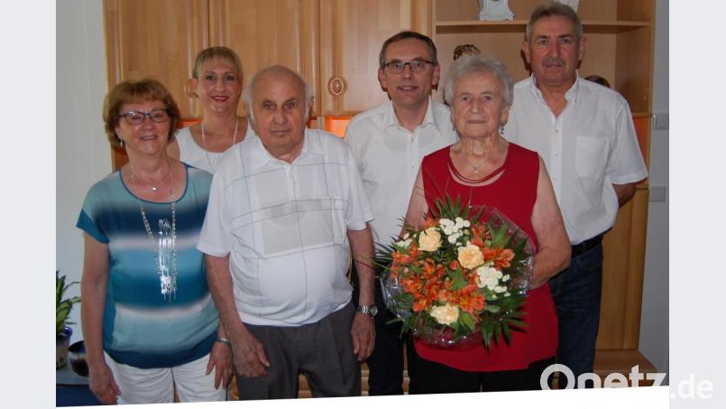 Karl und Berta Herzog feierten im Kreise der Familie ihren 65. Hochzeitstag. Bild: sm
