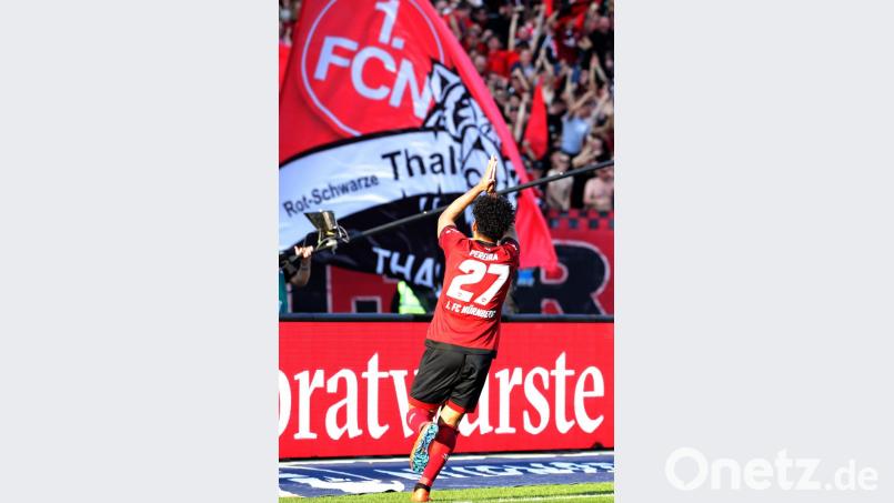 Der Club kommt am Mittwoch nach Ammerthal. Bild: Daniel Karmann/dpa