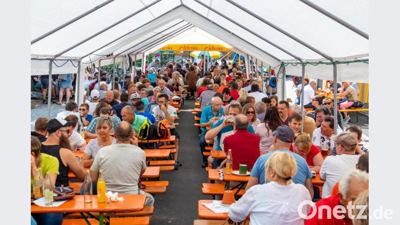 Großer Ansturm beim Zoigl- &amp; Backofenfest der DJK Windischeschenbach Bild: sml