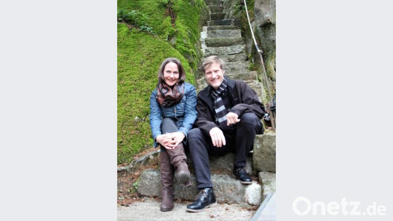 Privat ein Paar und auch bei den Luisenburg-Festspielen oftmals gemeinsam auf der Bühne: Nikola Norgauer und Paul Kaiser. Bild: stg