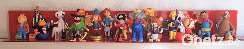 Das sind sie: Die brand neuen Tonies in der Bücherei in Kastel Bild: dü