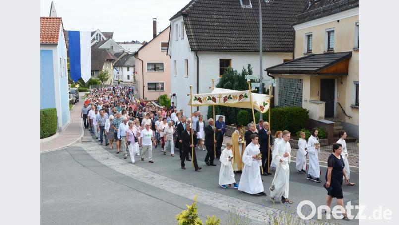 Fronleichnamsprozession in Kirchenthumbach. Bild: ü