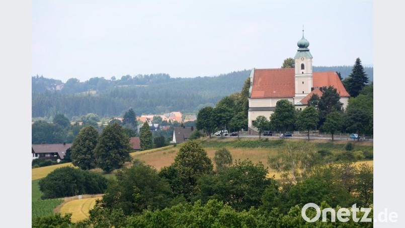 Kloster St. Felix und Ugandakreis laden wieder zum Ugandafest ein. Noch bis Montag, 24. Juni, werden Gegenstände für den Flohmarkt entgegengenommen. Bild: Gabi Schönberger