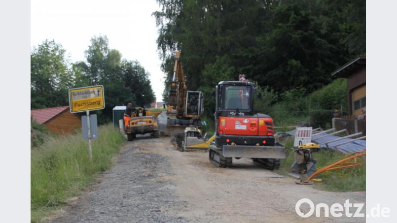Der Kanalbau in Fuchsberg (hier in Richtung Burkhardsberg) schreitet zügig voran. Bild: frd