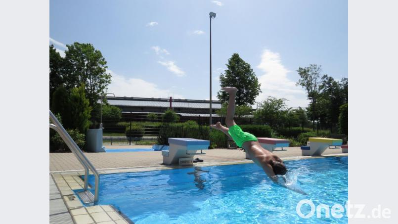 ...los. Nach dem Sprung braucht er nur noch 65 Sekunden, um die 50-Meter-Bahn zu durchschwimmen. Bild: ubb