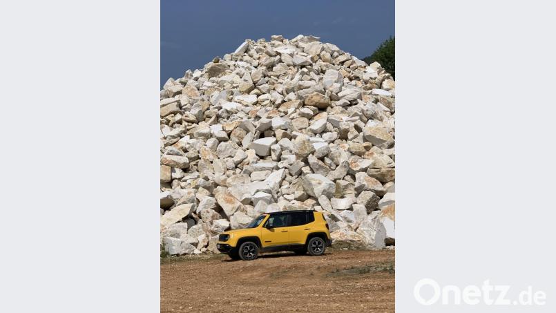 Jeep Renegade auf Testfahrt im Marmorsteinbruch nahe Verona. Bild: Michael Ascherl