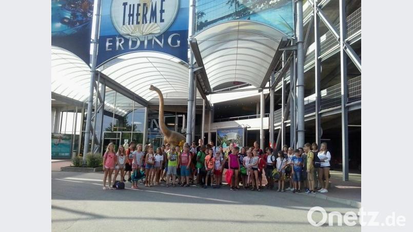 Die Therme in Erding gehört auch dieses Jahr zu den Attraktionen im Ferienprogramm des Kreisjugendrings. Bild: exb